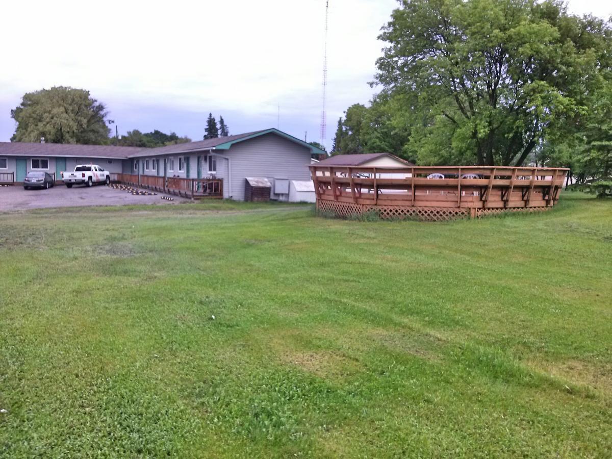 Moosomin Motel 외부 사진