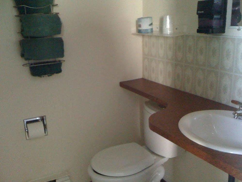 Moosomin Motel 외부 사진