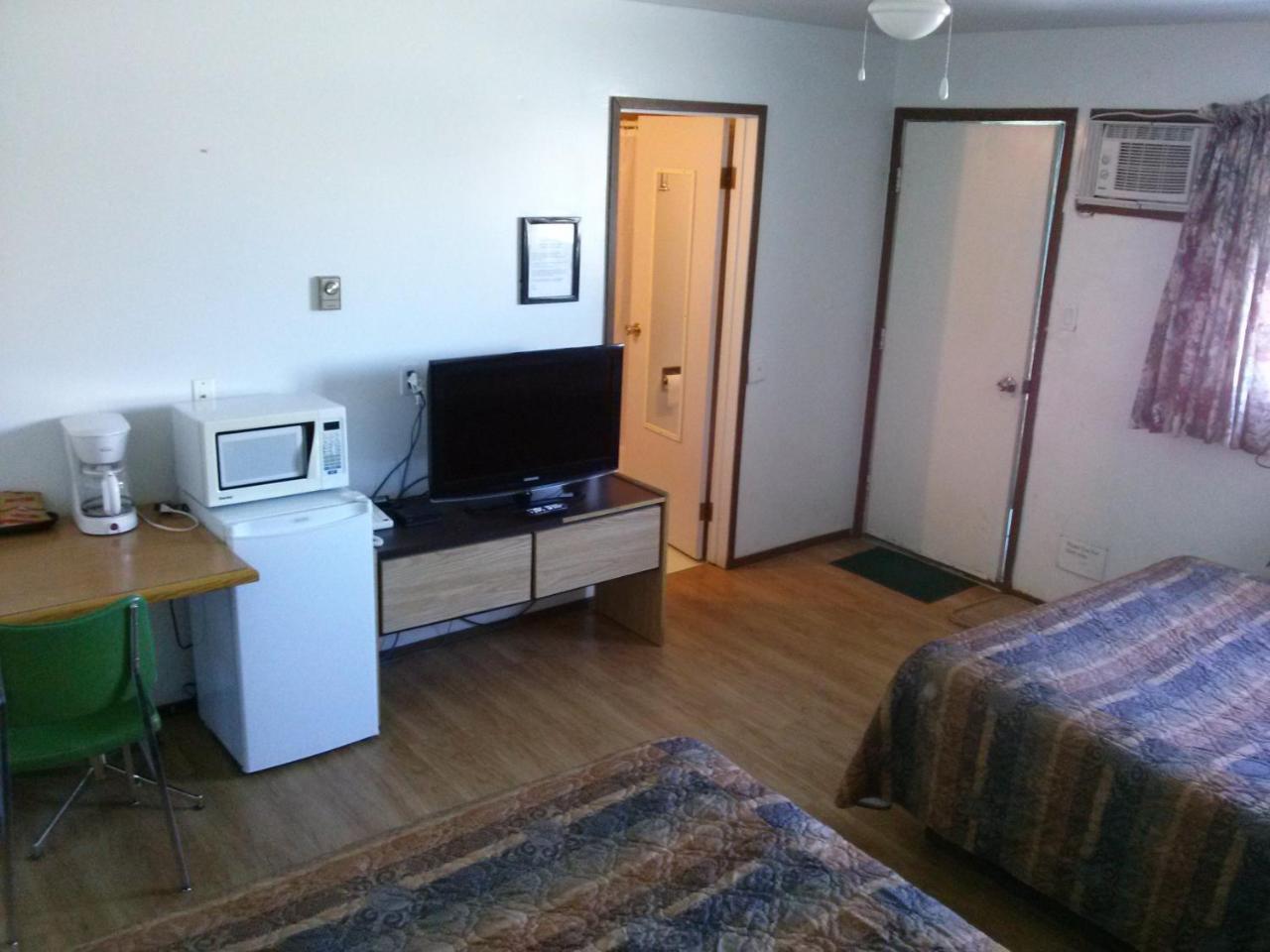 Moosomin Motel 외부 사진
