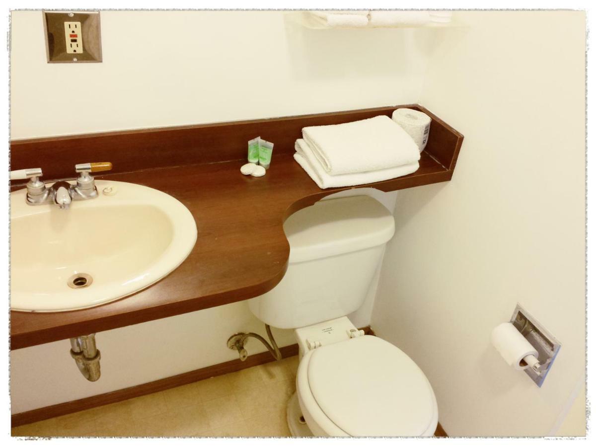 Moosomin Motel 외부 사진