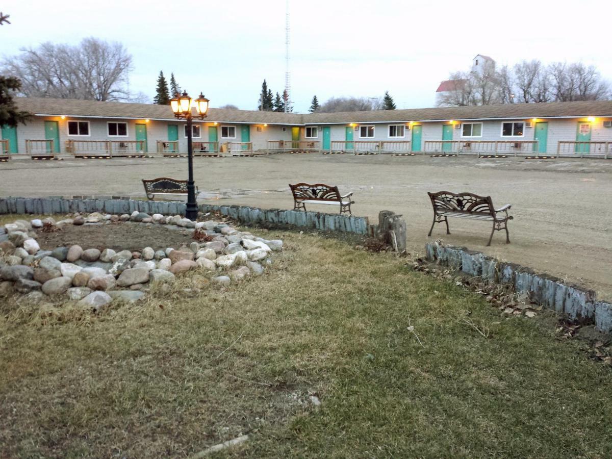 Moosomin Motel 외부 사진