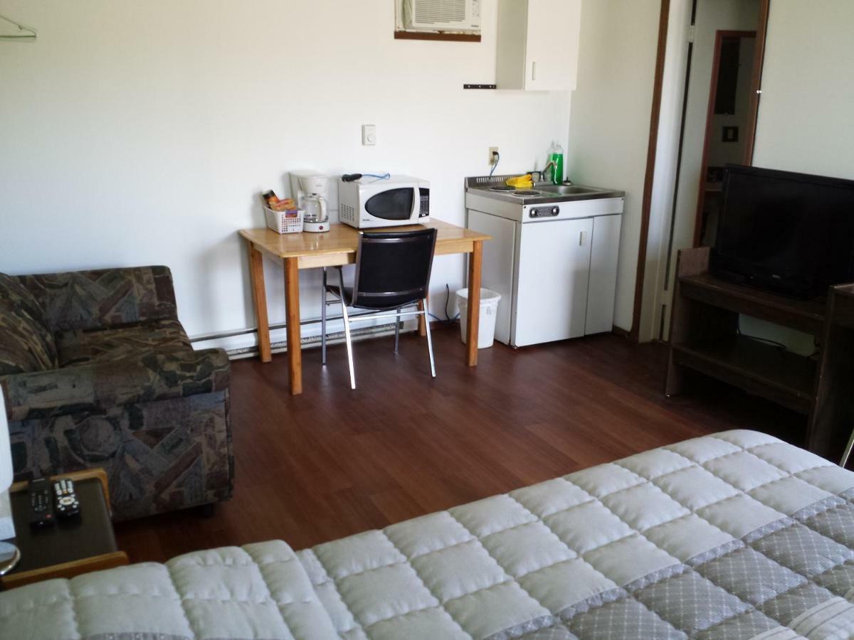 Moosomin Motel 외부 사진